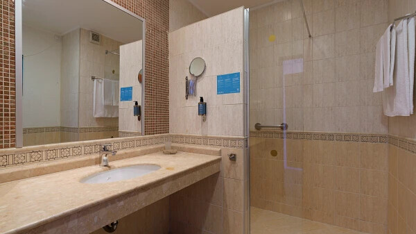 AluaSun Helios Beach